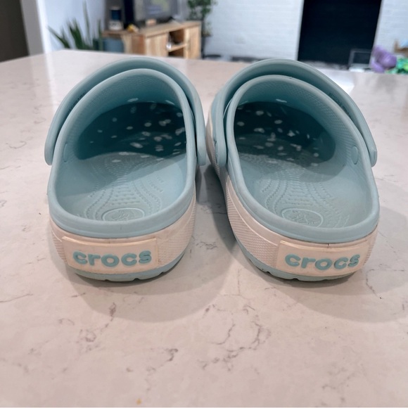 CROCS crocband Light Blue Clogs Size 6 - Picture 5 of 10